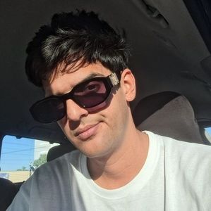 Meet your Posher, Eneder